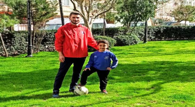 Yunusemre'li Furkan'ın Hedefi Profosyonel Futbolcu Olmak