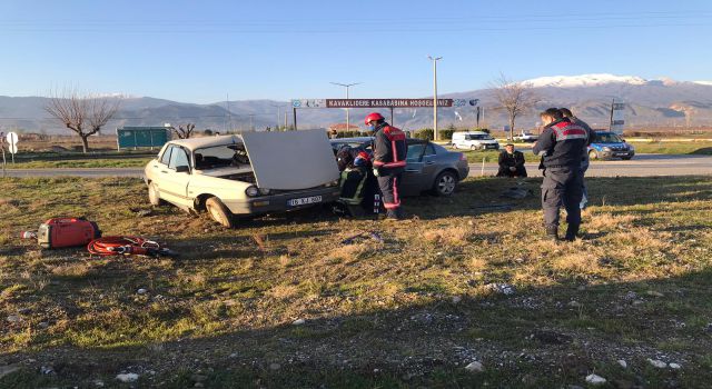 Alaşehir Kavaklıdere Kavşağında Kaza