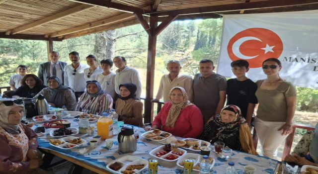 Manisa Azerbaycan Kültür ve Dayanışma Derneği Kadın Kolları Piknikte Buluştu.