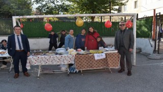 Halil Yurtseven İlkokulu Kermes Düzenledi.